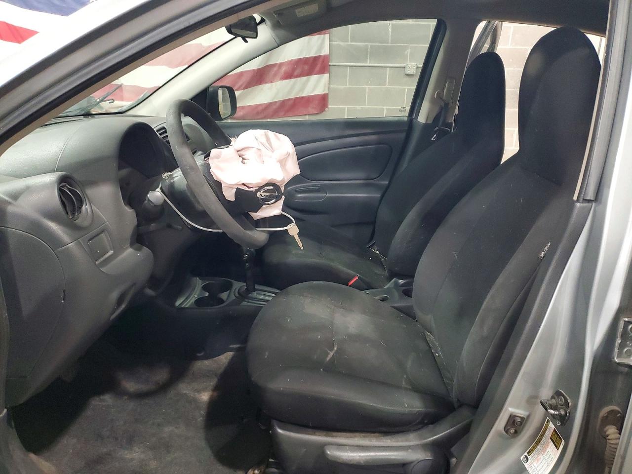2012 NISSAN VERSA S photo 7
