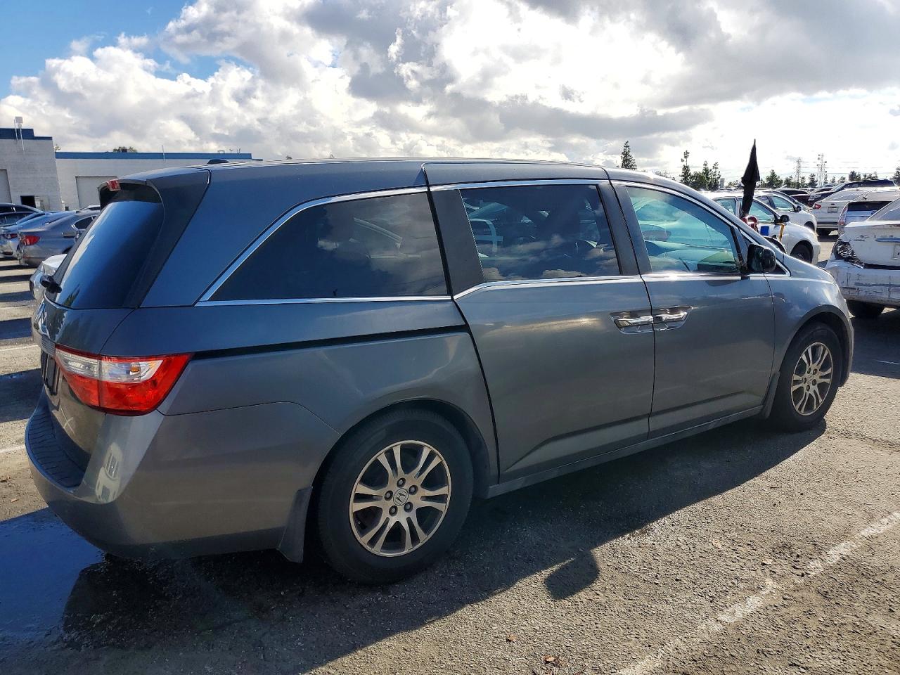 2012 HONDA ODYSSEY EXL photo 3