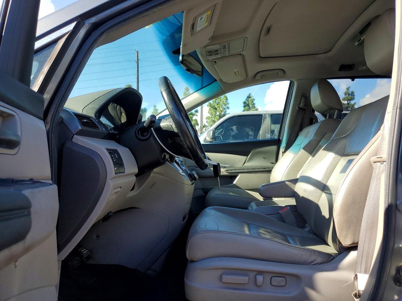 2012 HONDA ODYSSEY EXL photo 7