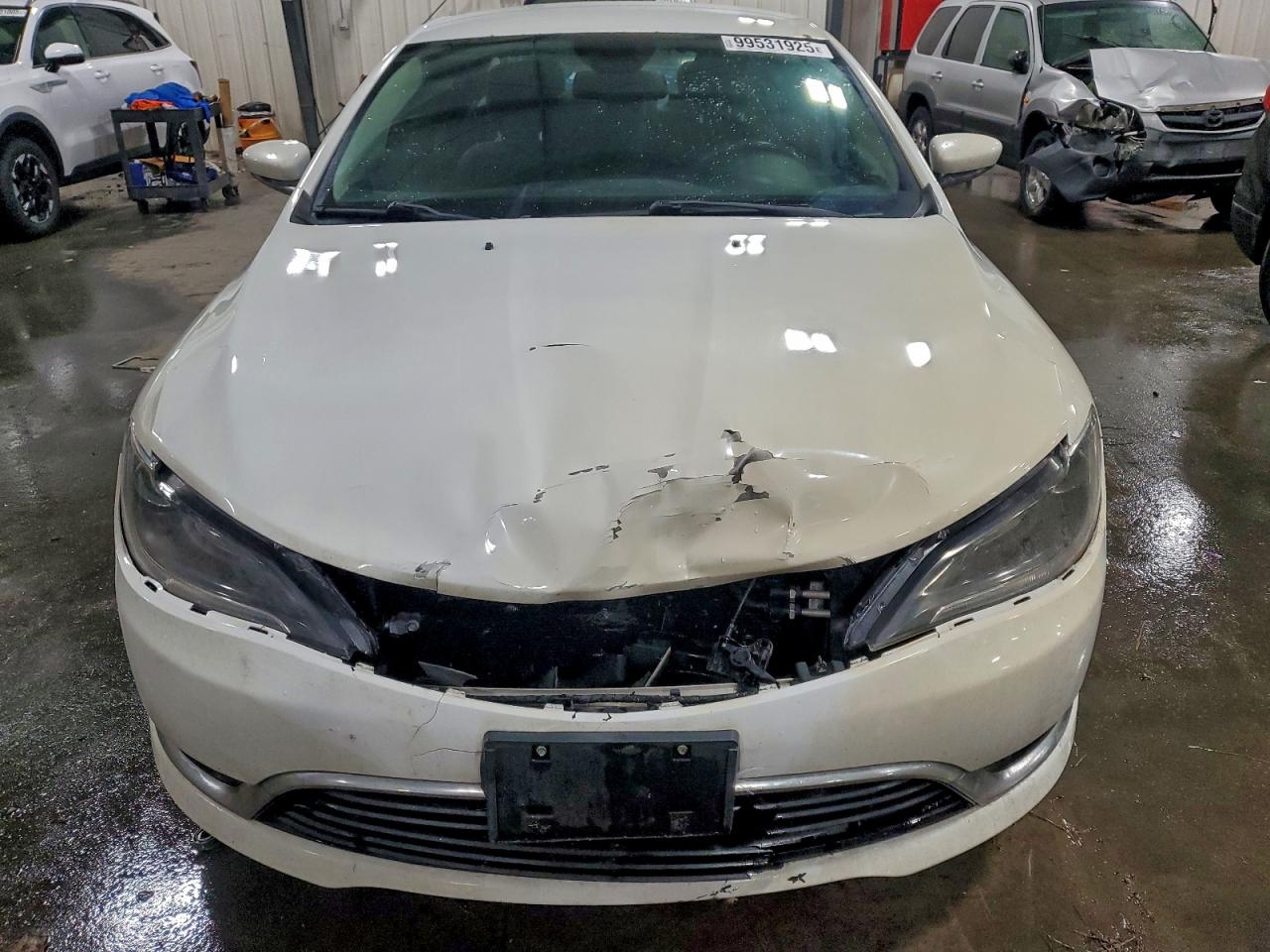 2015 CHRYSLER 200 LIMITED photo 5