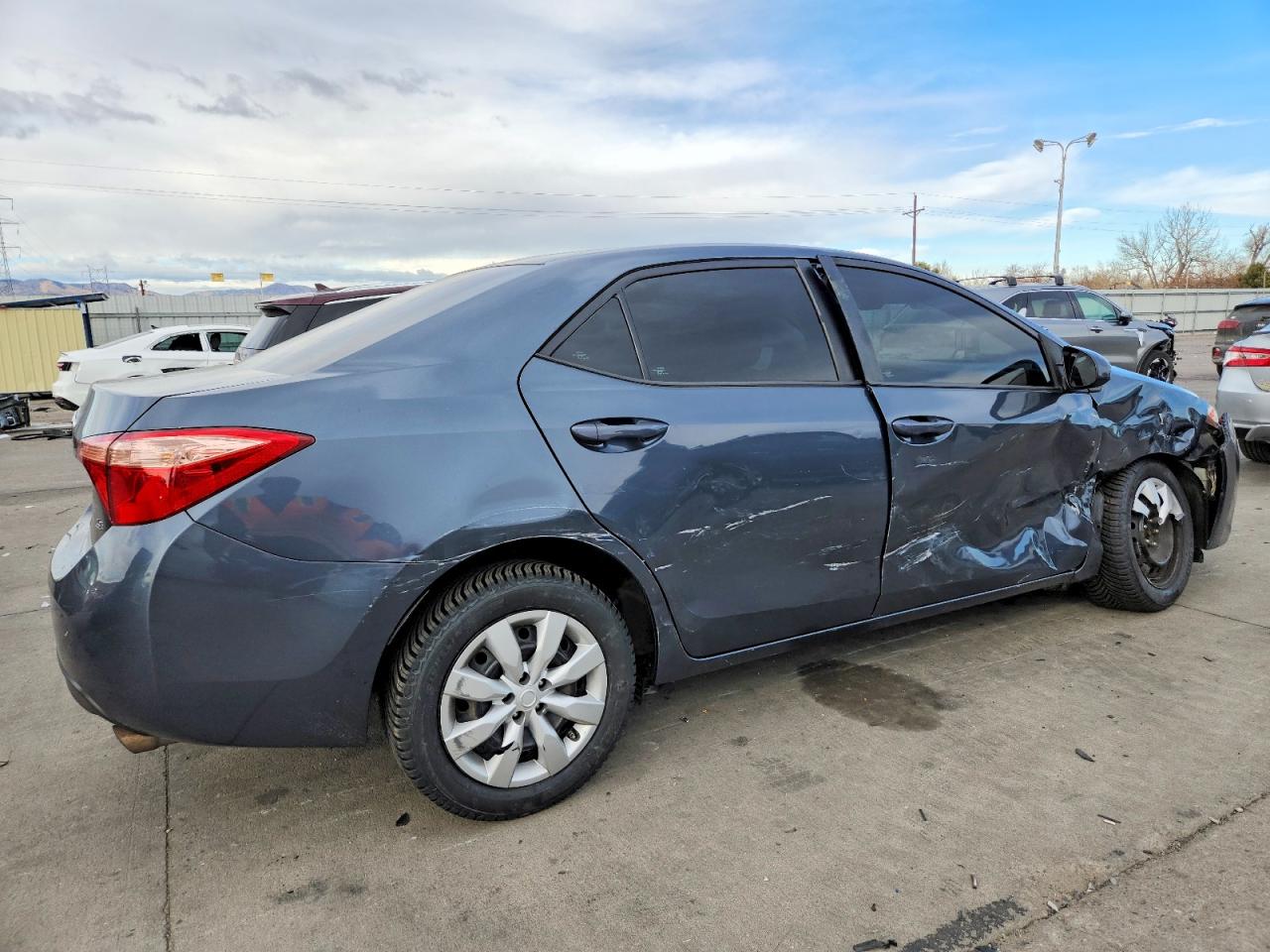 2019 TOYOTA COROLLA L photo 7