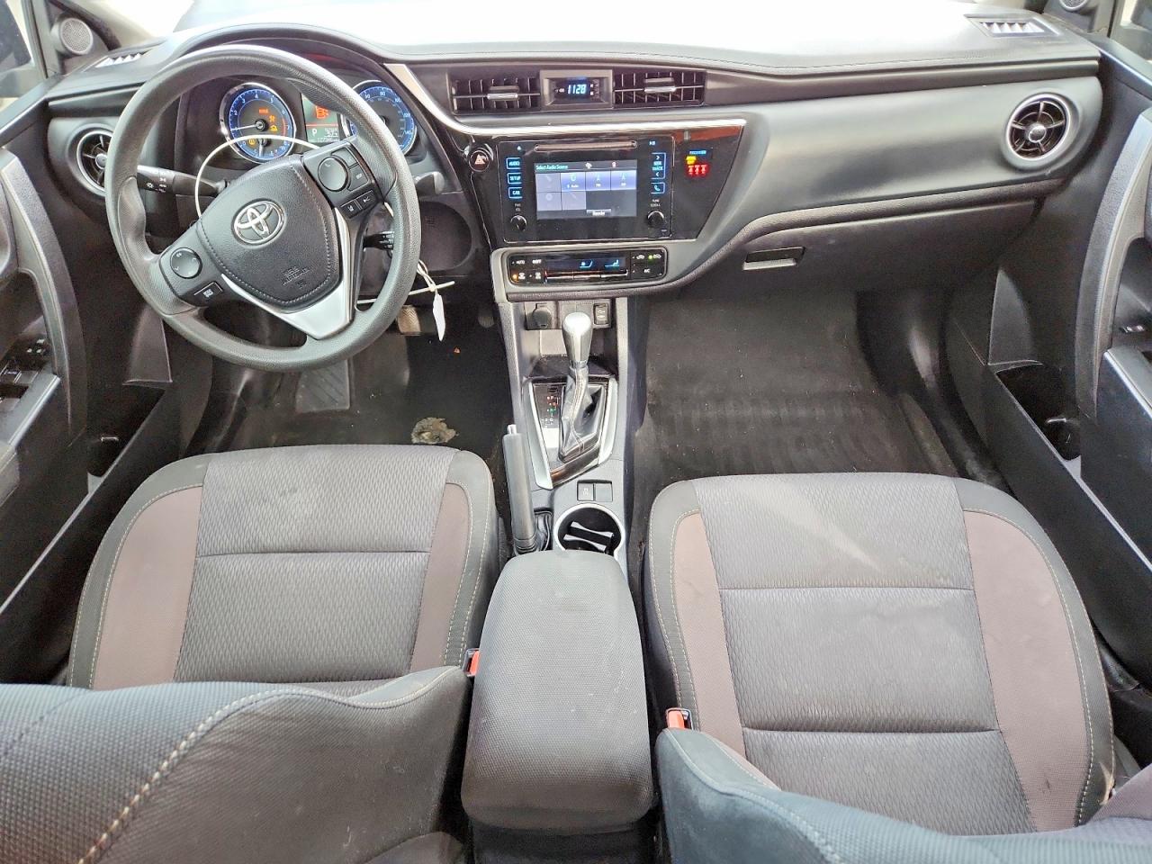 2019 TOYOTA COROLLA L photo 22