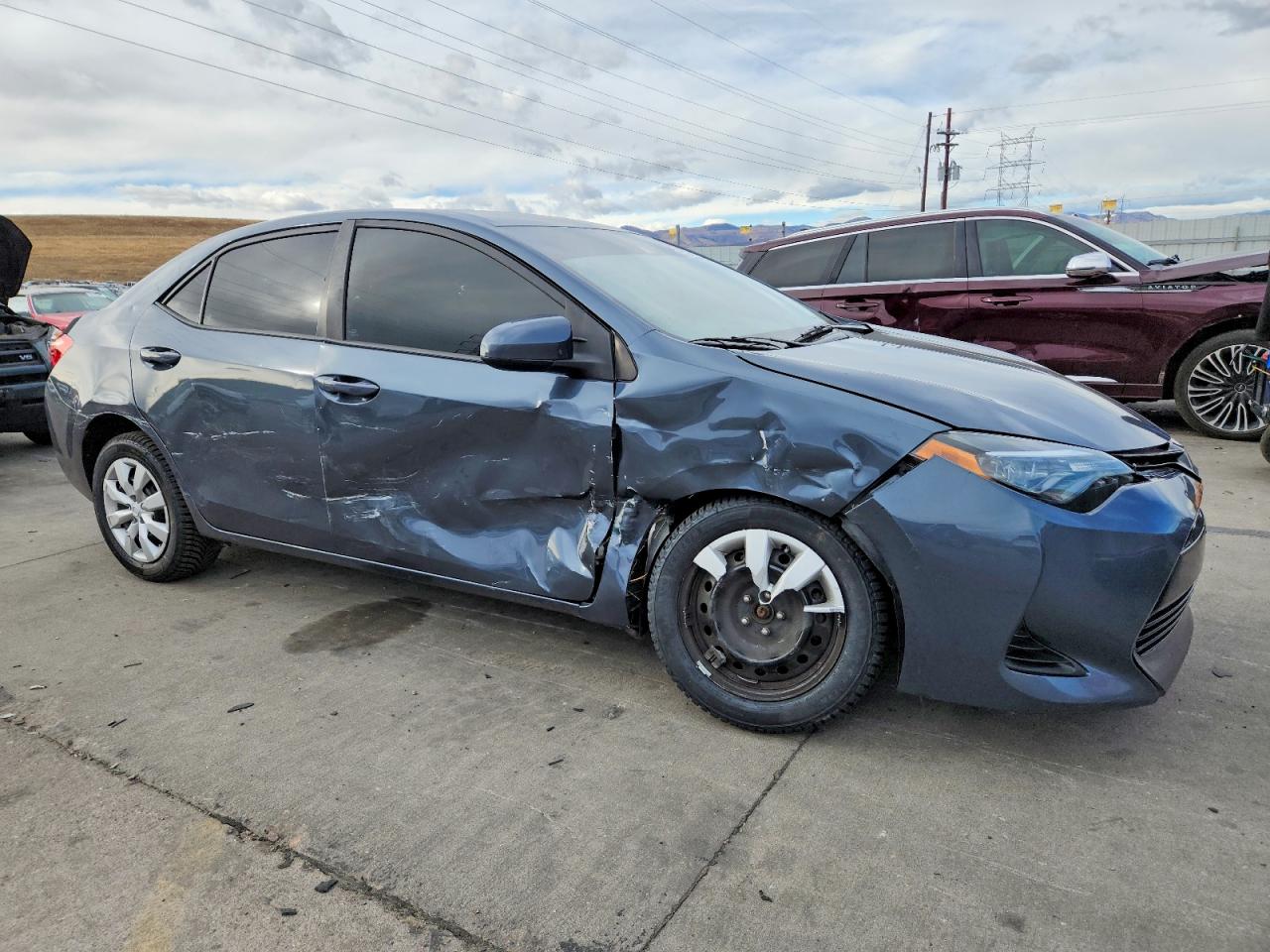 2019 TOYOTA COROLLA L photo 10