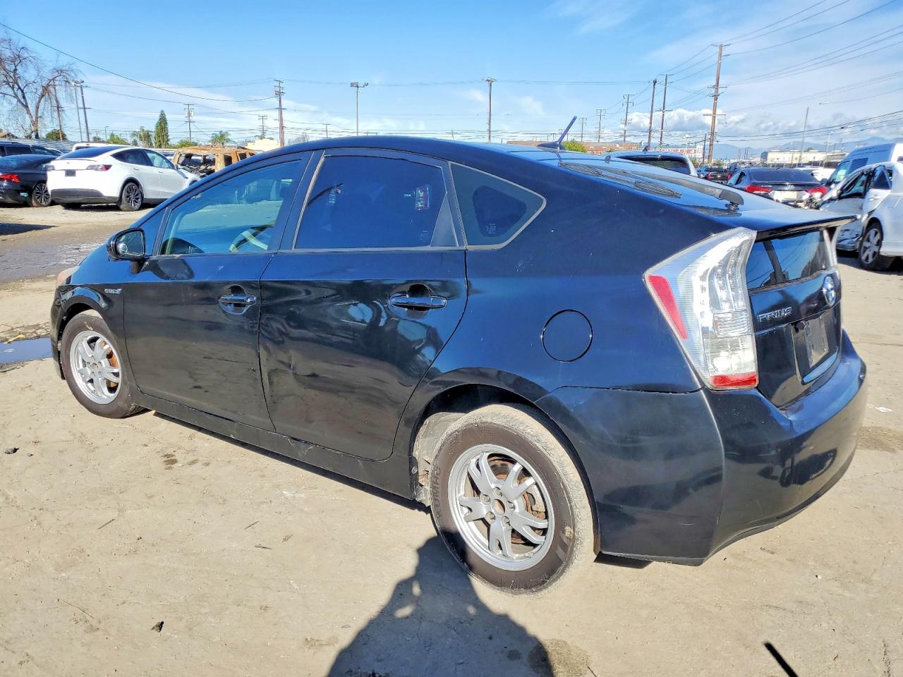 2010 TOYOTA PRIUS photo 2
