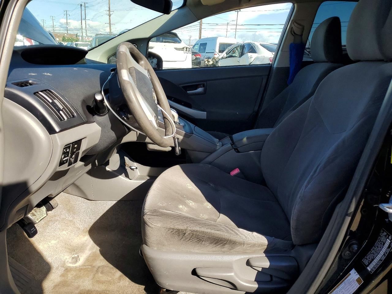 2010 TOYOTA PRIUS photo 7