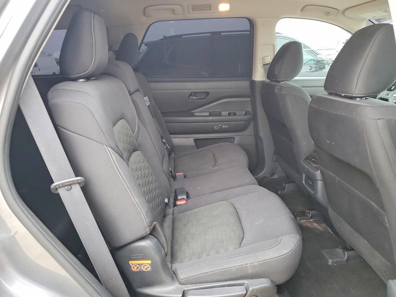 2023 NISSAN PATHFINDER SV photo 19
