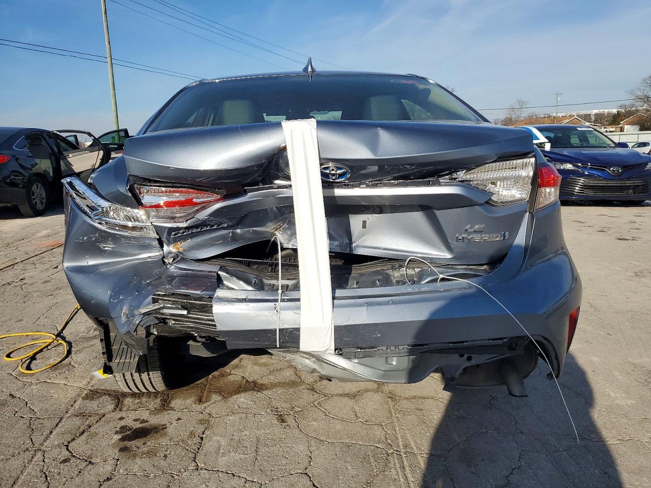 2023 TOYOTA COROLLA LE photo 6