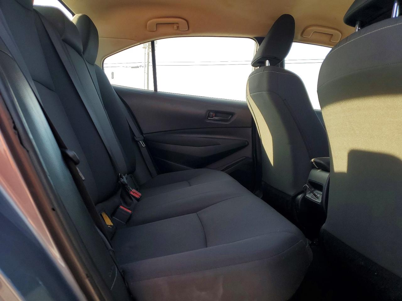 2023 TOYOTA COROLLA LE photo 10