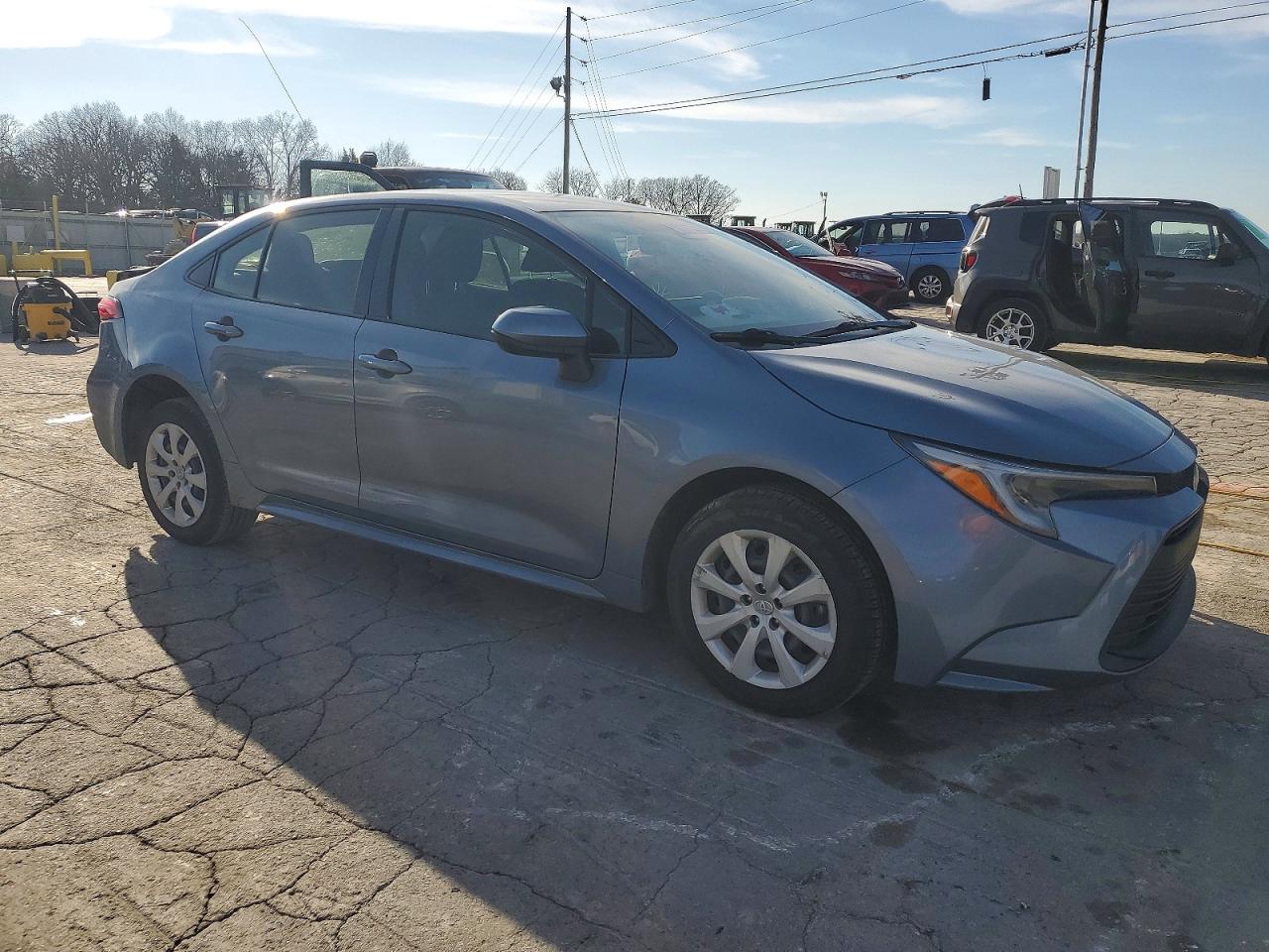 2023 TOYOTA COROLLA LE photo 4