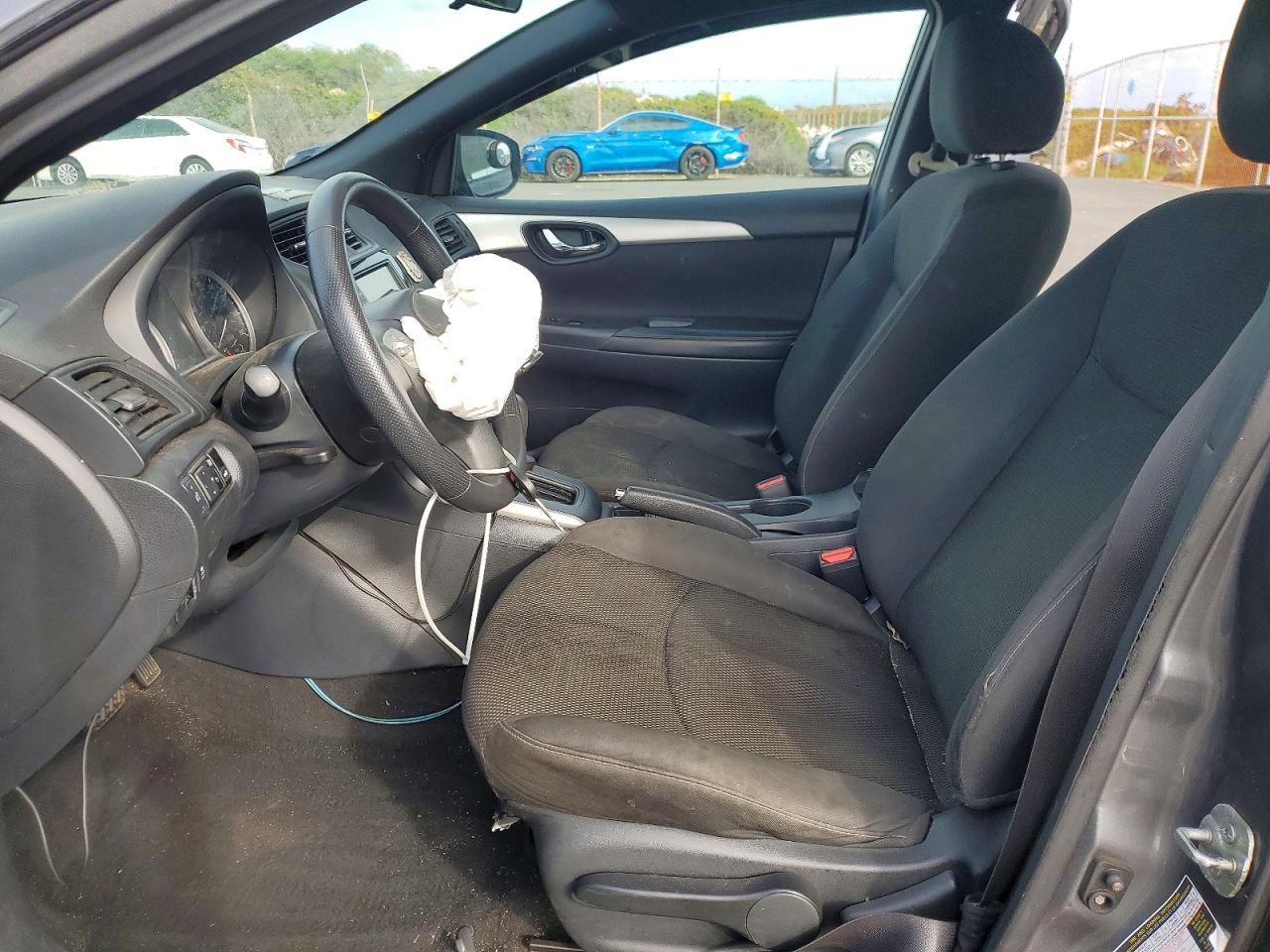 2019 NISSAN SENTRA S photo 7