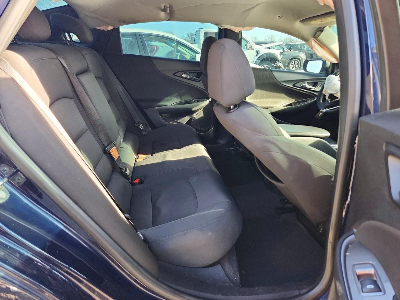 2018 CHEVROLET MALIBU LS photo 10