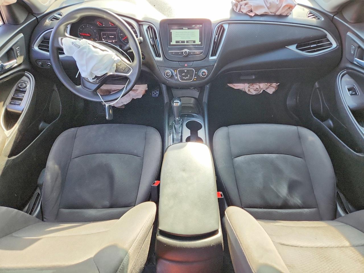 2018 CHEVROLET MALIBU LS photo 8