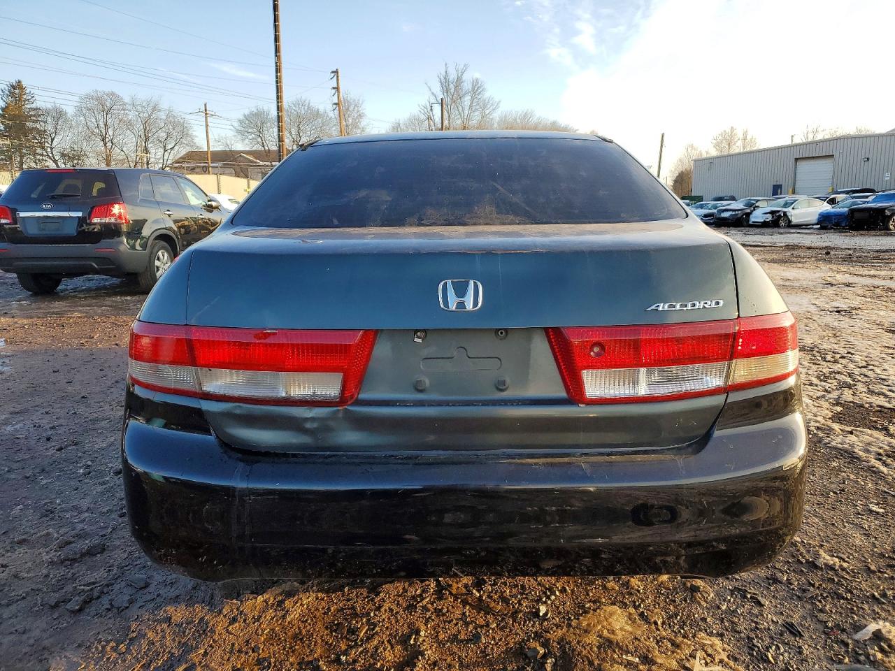 2004 HONDA ACCORD LX photo 6