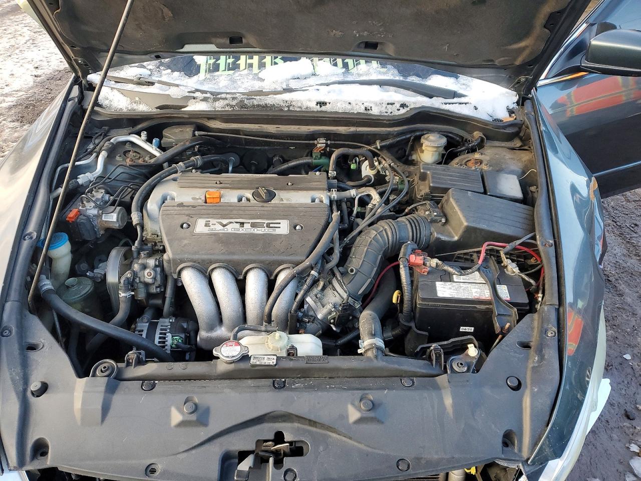 2004 HONDA ACCORD LX photo 11