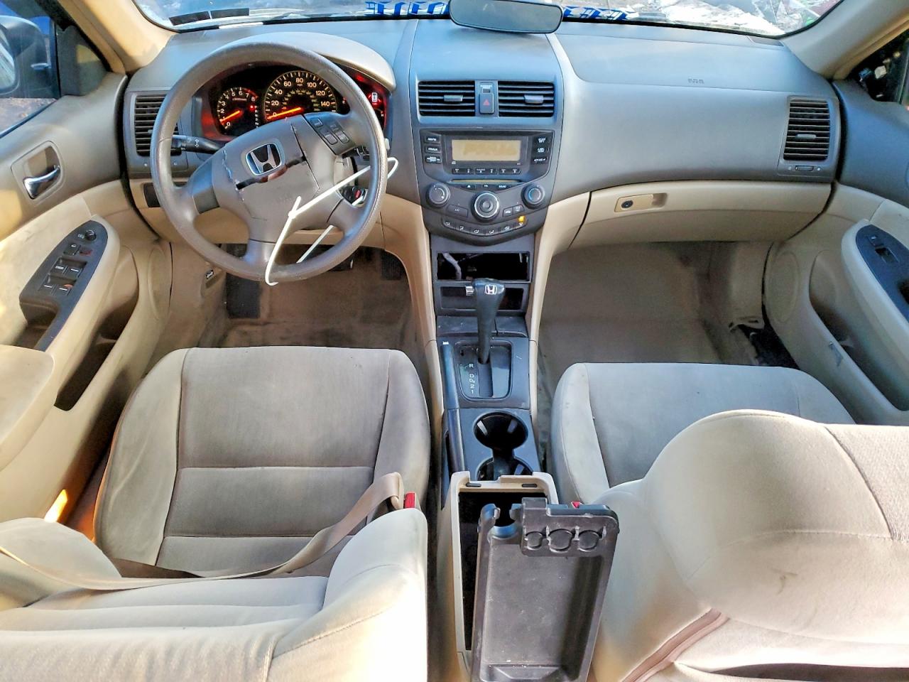 2004 HONDA ACCORD LX photo 8