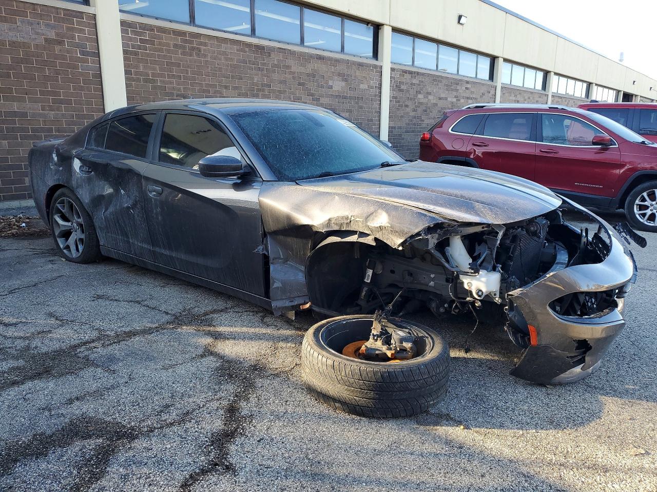2017 DODGE CHARGER SXT photo 4