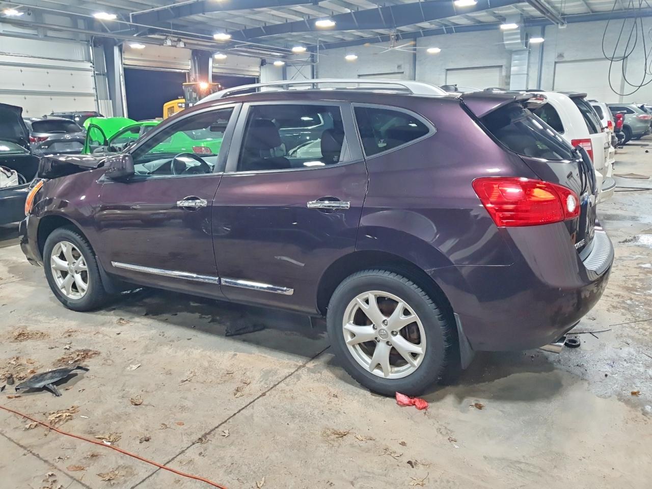 2011 NISSAN ROGUE S photo 2