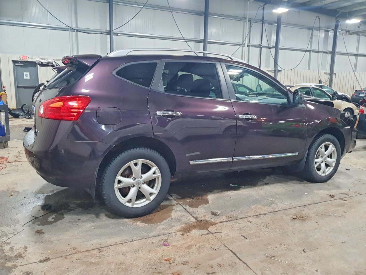 2011 NISSAN ROGUE S photo 3