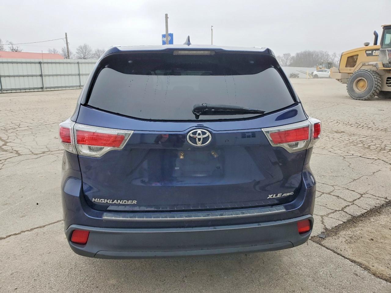 2016 TOYOTA HIGHLANDER XLE photo 6