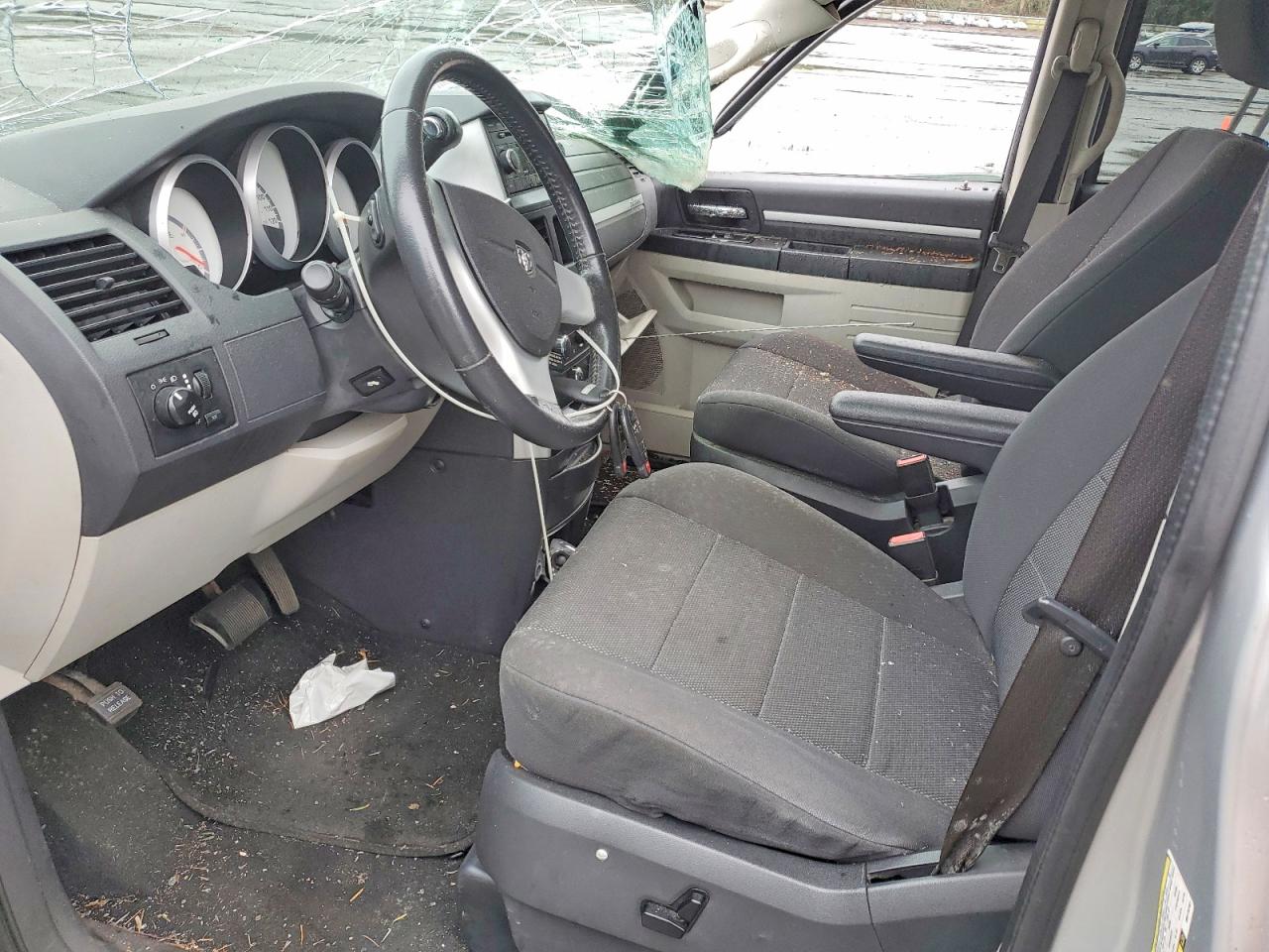 2008 DODGE GRAND CARAVAN SXT photo 7