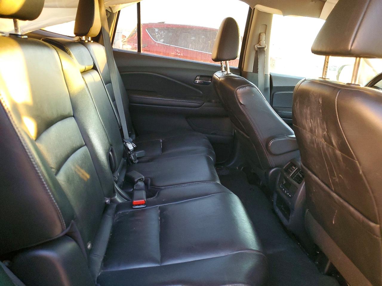 2016 HONDA PILOT EXL photo 11