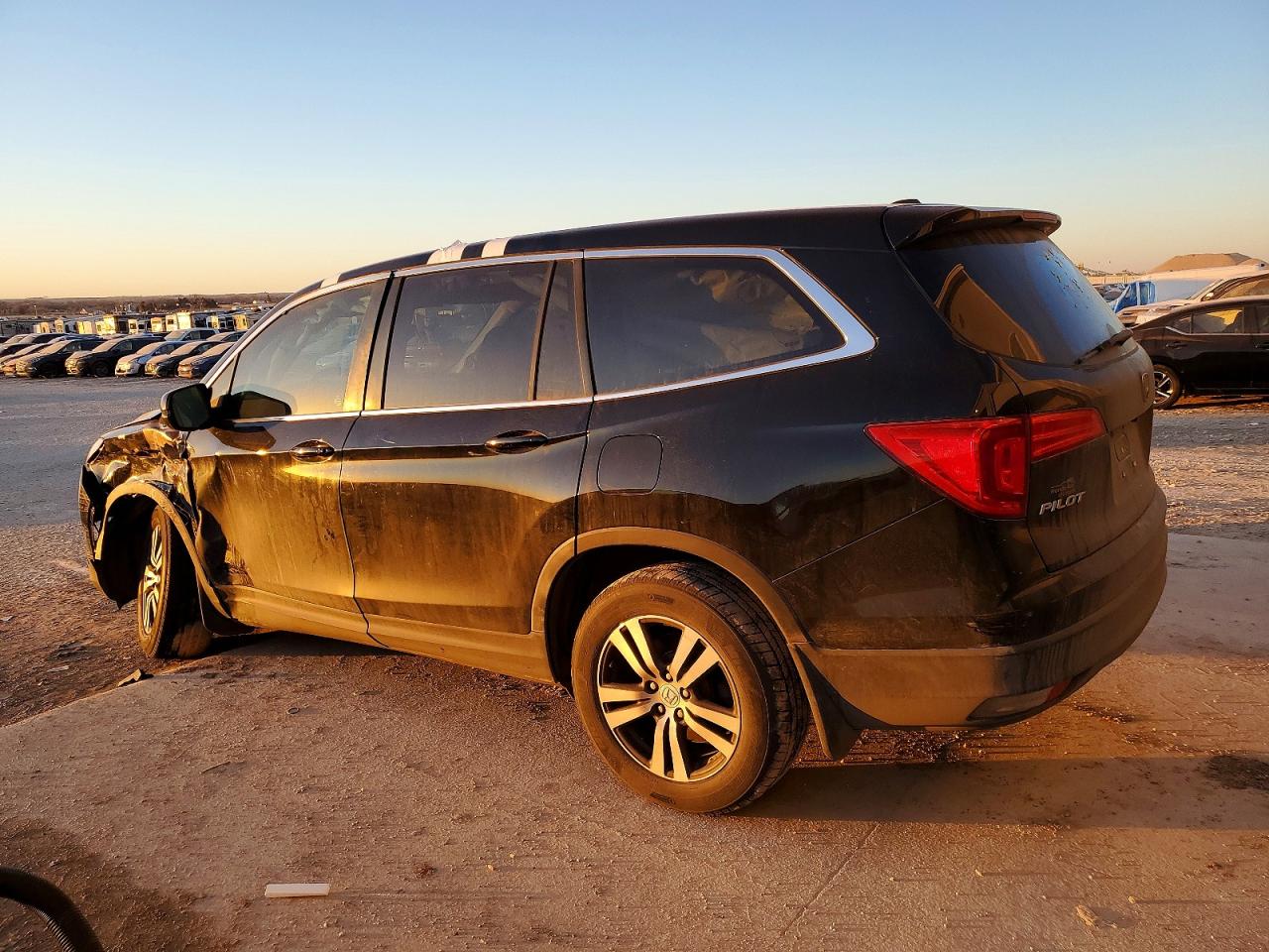 2016 HONDA PILOT EXL photo 2