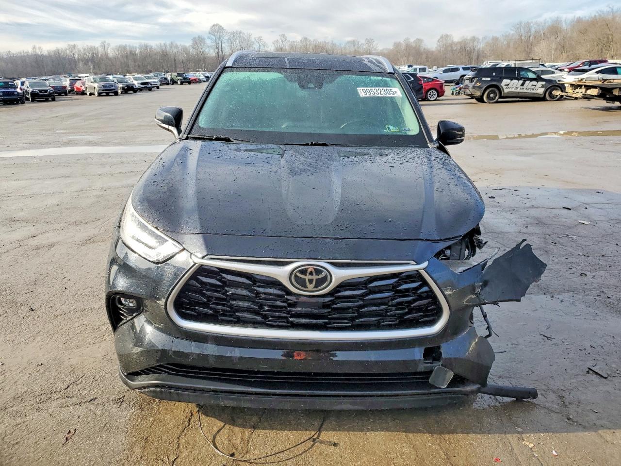 2021 TOYOTA HIGHLANDER XLE photo 5