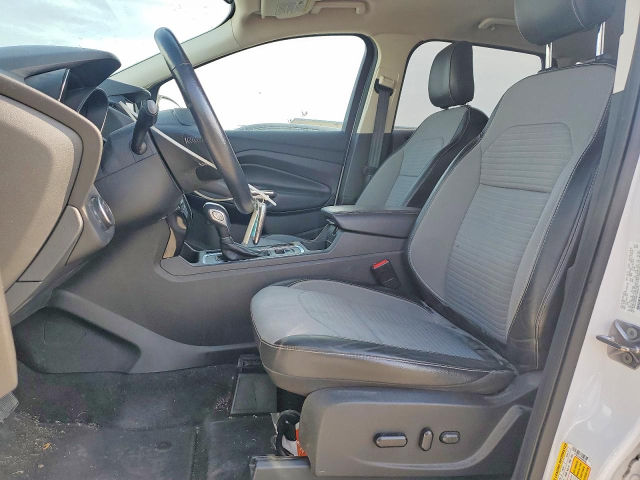 2019 FORD ESCAPE SE photo 7