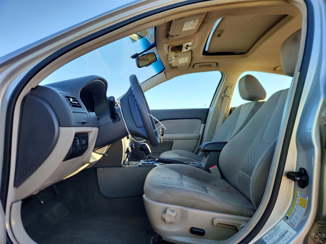 2010 FORD FUSION SE photo 7