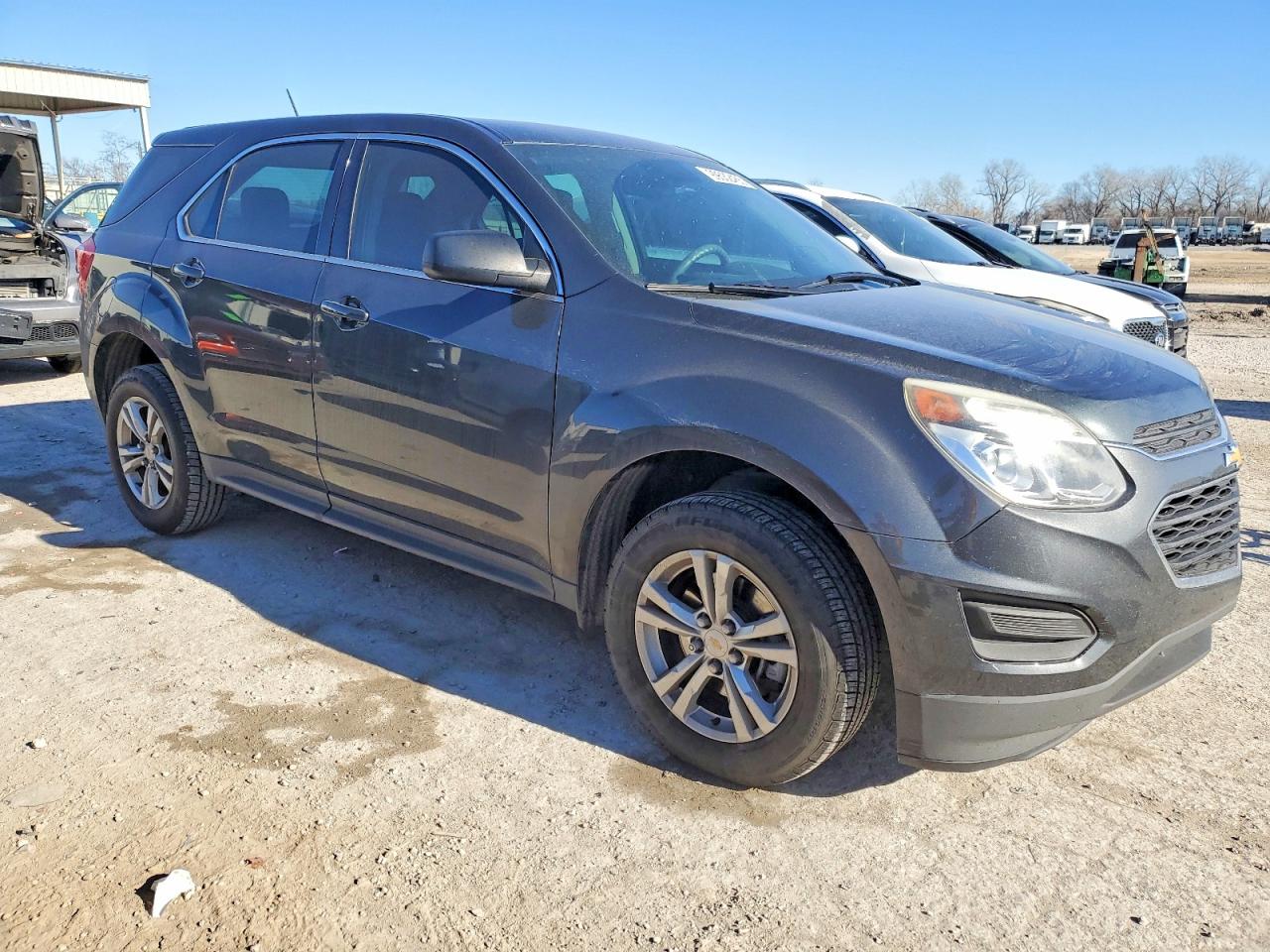 2017 CHEVROLET EQUINOX LS photo 4