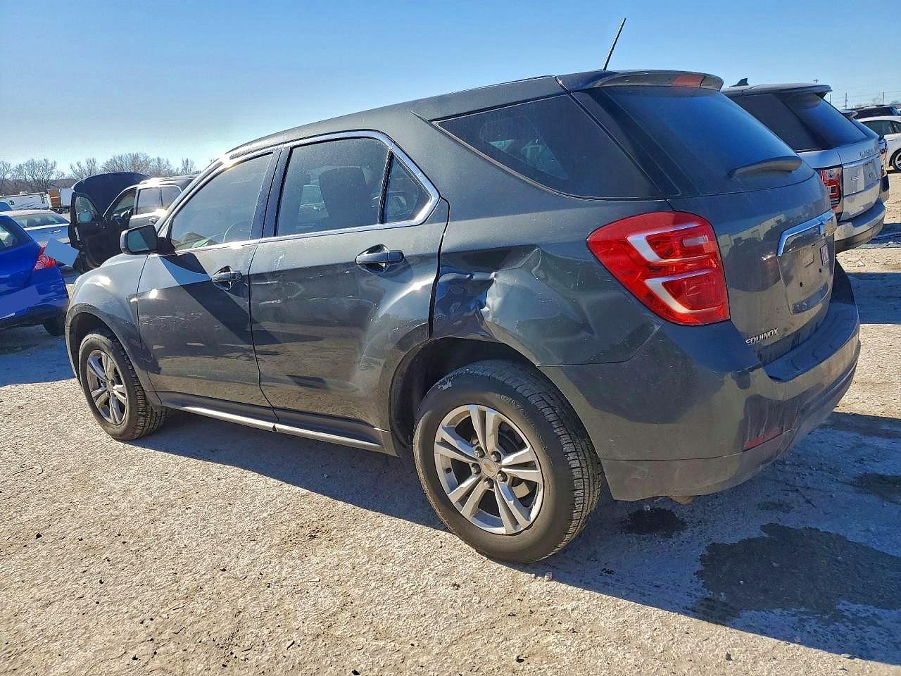 2017 CHEVROLET EQUINOX LS photo 2