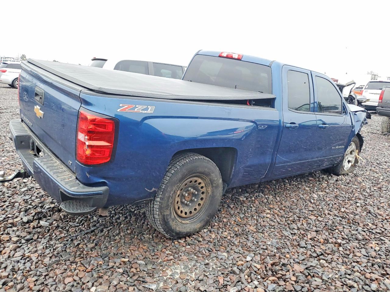 2016 CHEVROLET SILVERADO K1500 LT photo 3