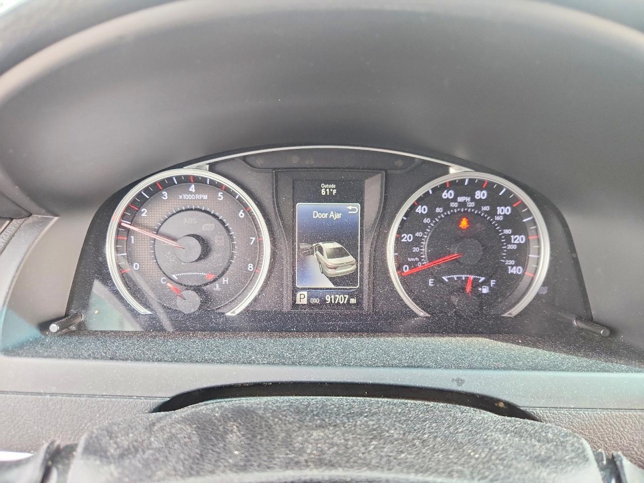 2015 TOYOTA CAMRY LE photo 9