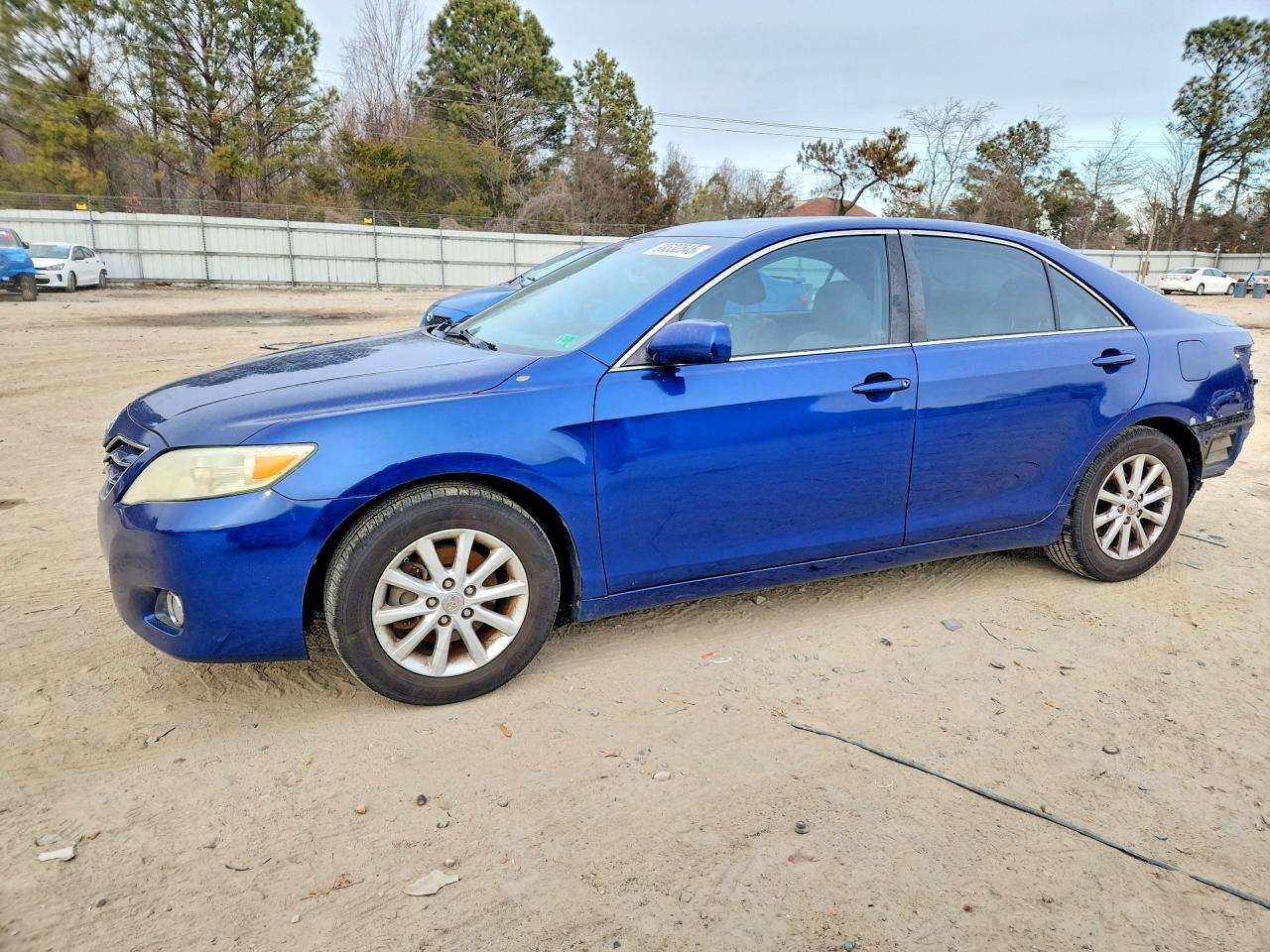 2011 TOYOTA CAMRY