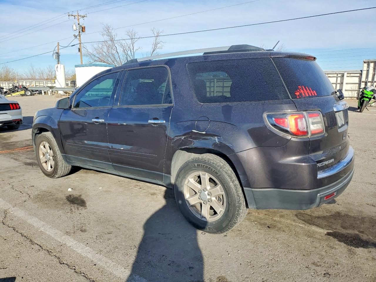 2016 GMC ACADIA SLE photo 2