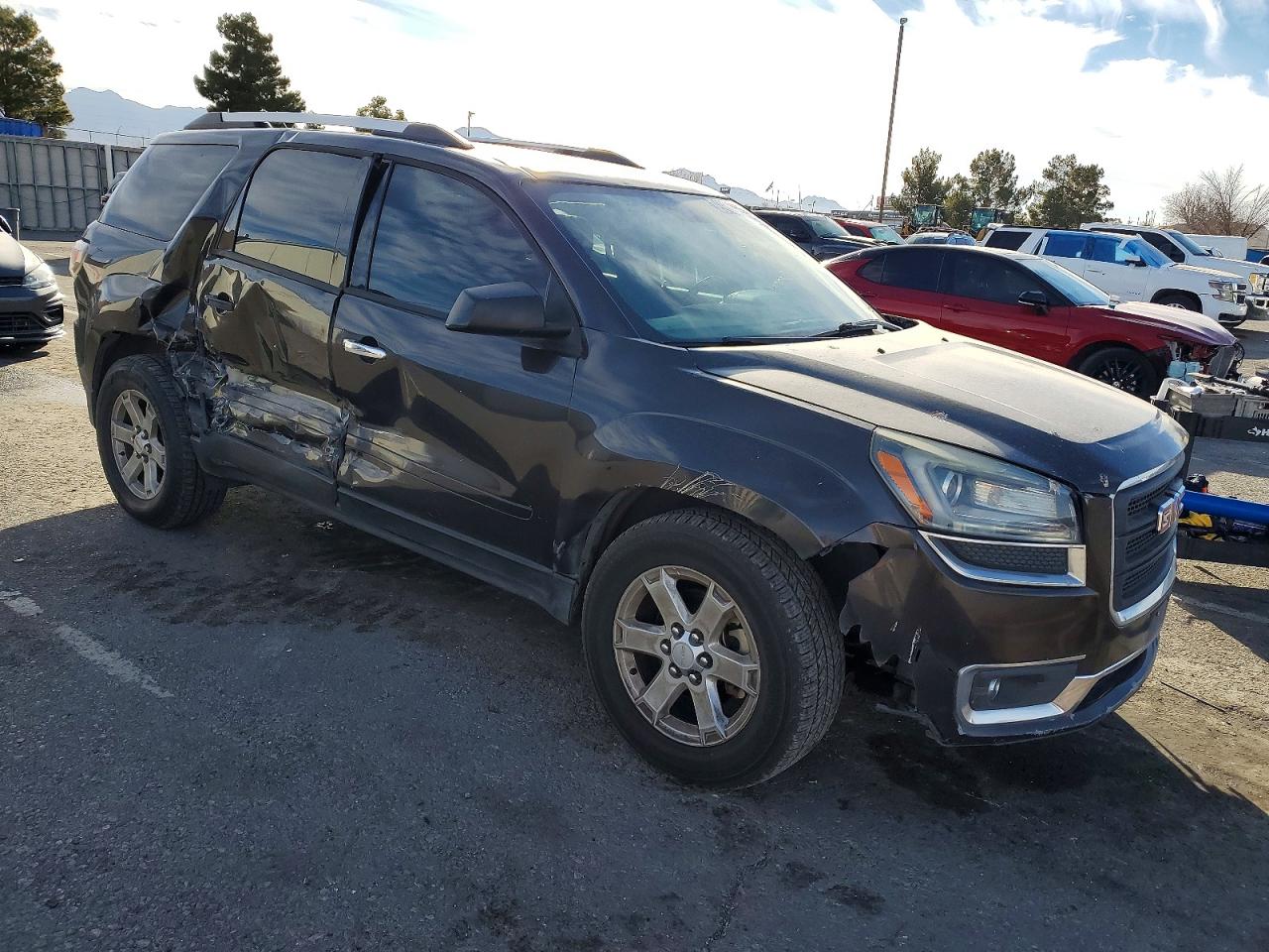 2016 GMC ACADIA SLE photo 4