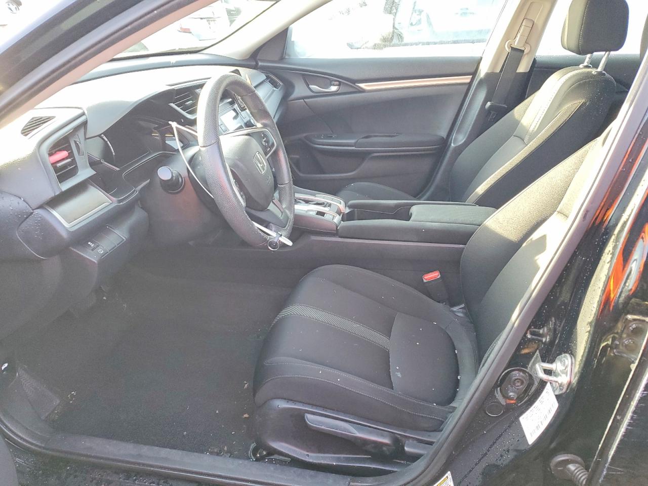 2017 HONDA CIVIC LX photo 7