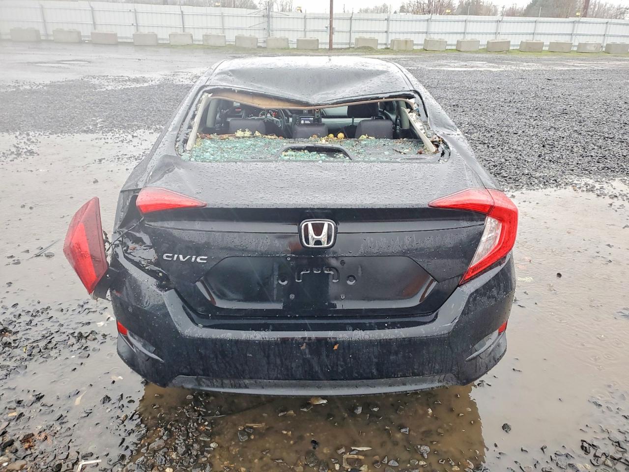 2017 HONDA CIVIC LX photo 6