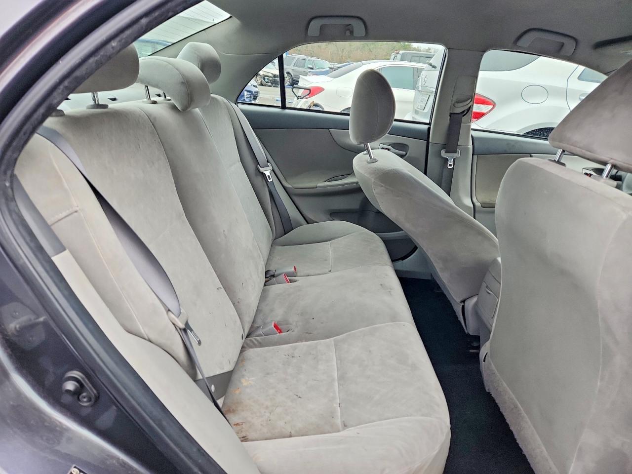 2009 TOYOTA COROLLA LE photo 28