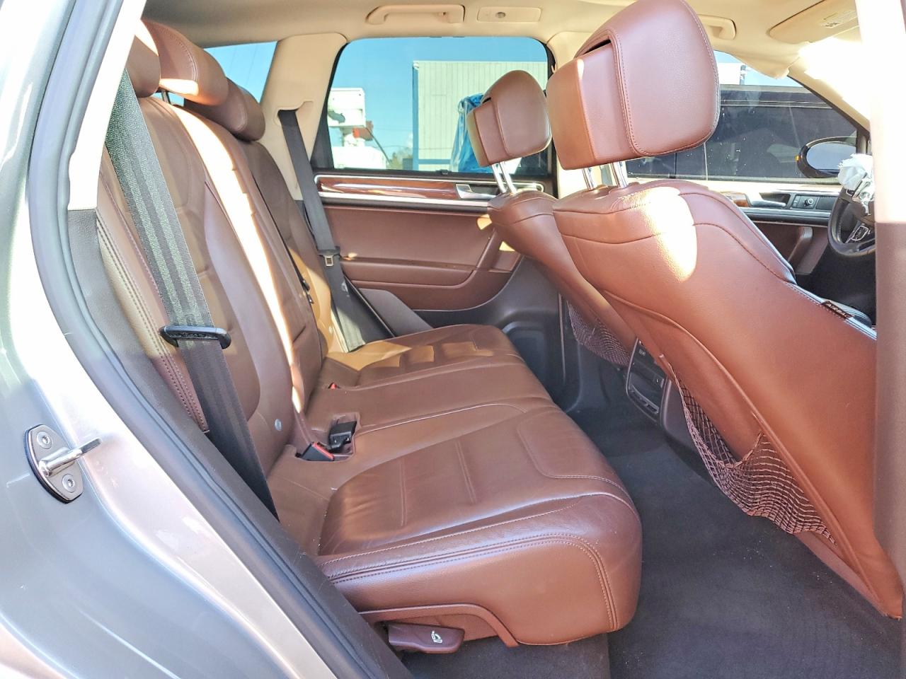2011 VOLKSWAGEN TOUAREG HYBRID photo 10