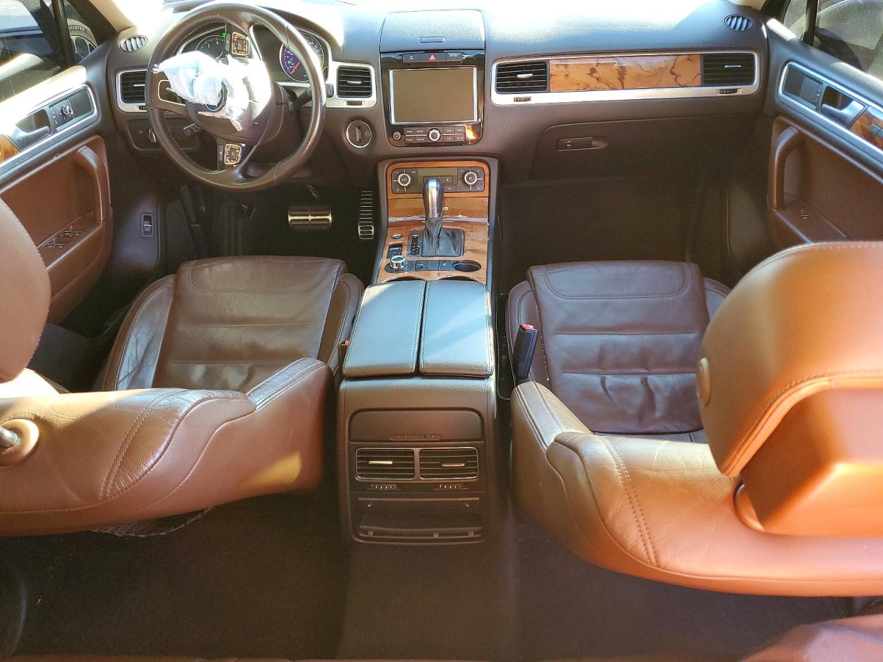 2011 VOLKSWAGEN TOUAREG HYBRID photo 8