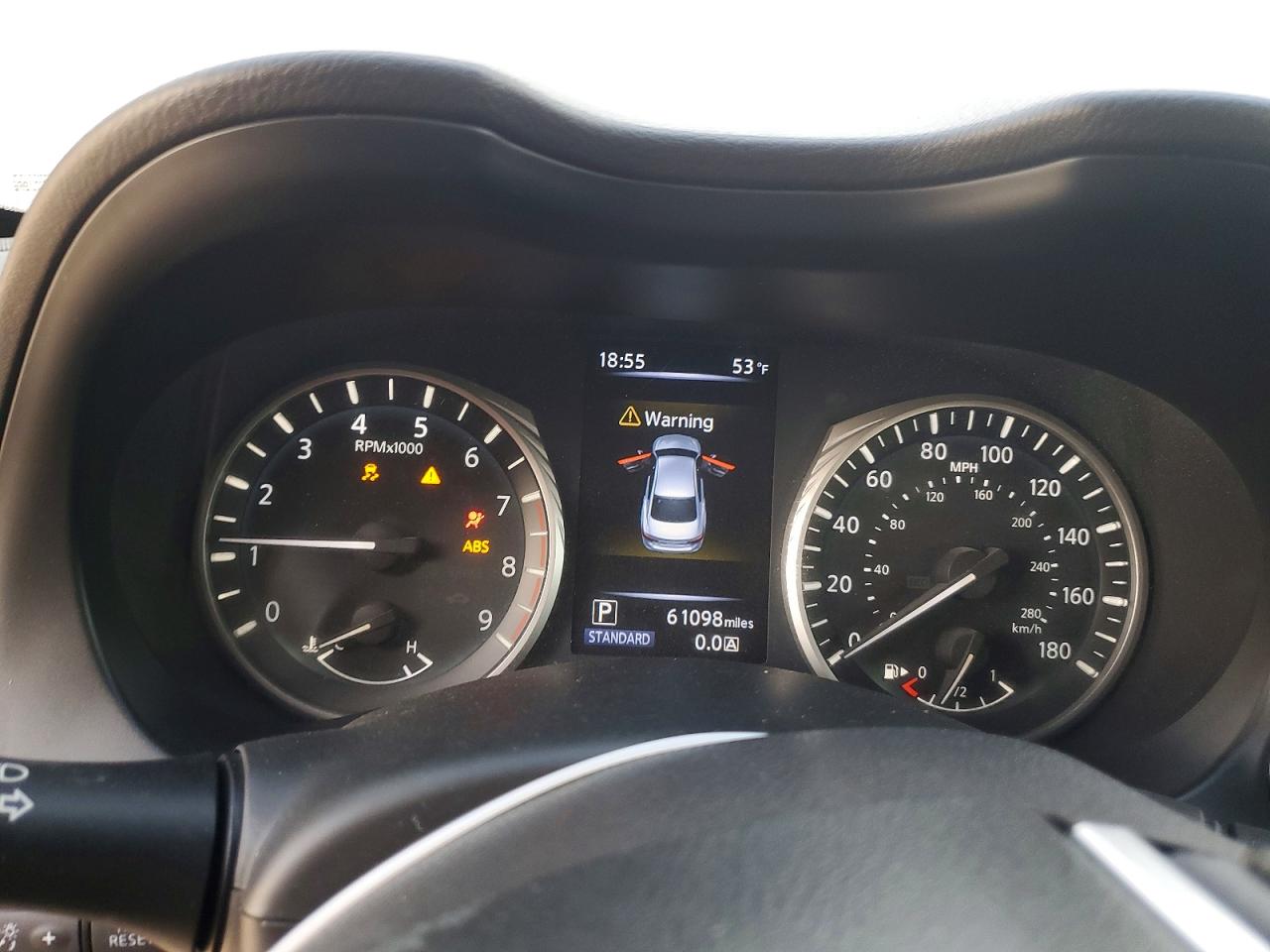 2018 INFINITI Q50 LUXE photo 9