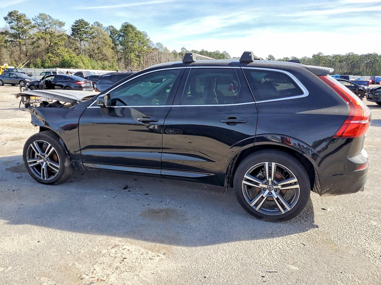 2020 VOLVO XC60 T5 MOMENTUM photo 4