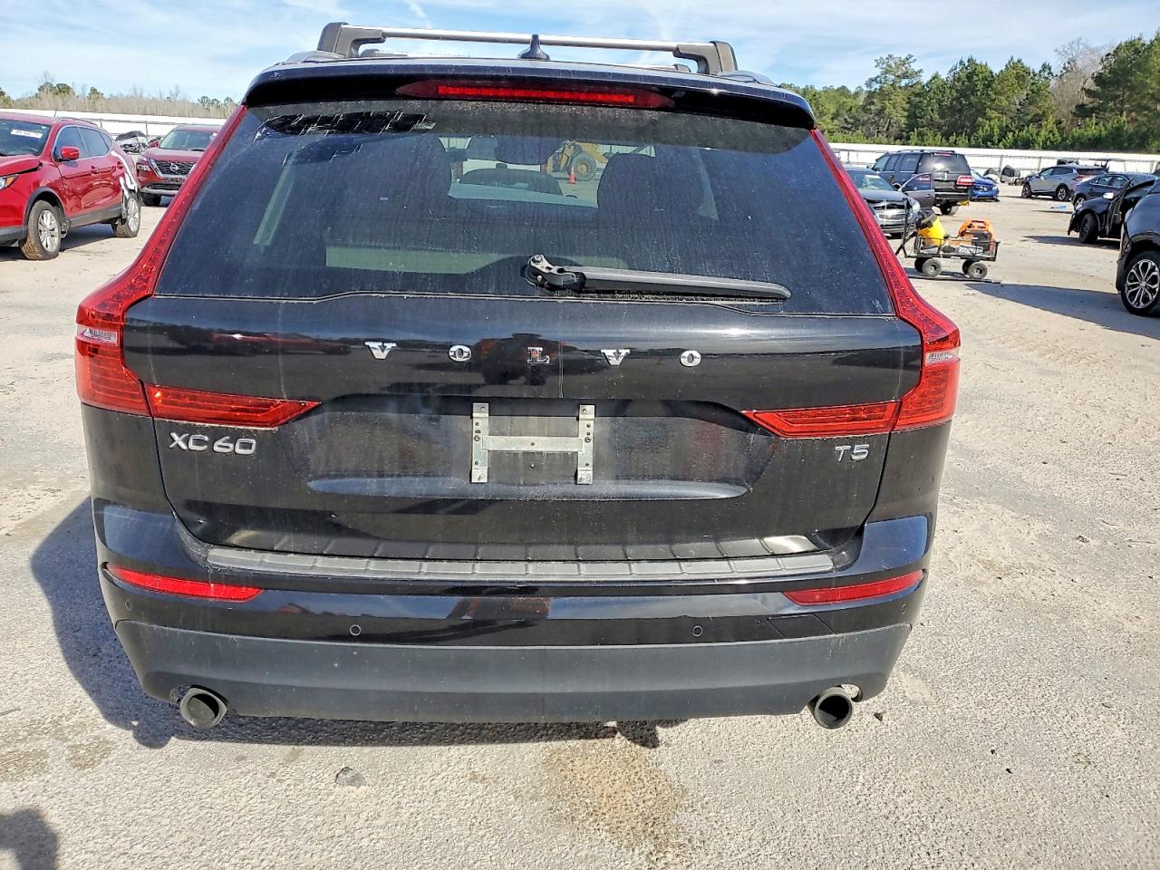 2020 VOLVO XC60 T5 MOMENTUM photo 16