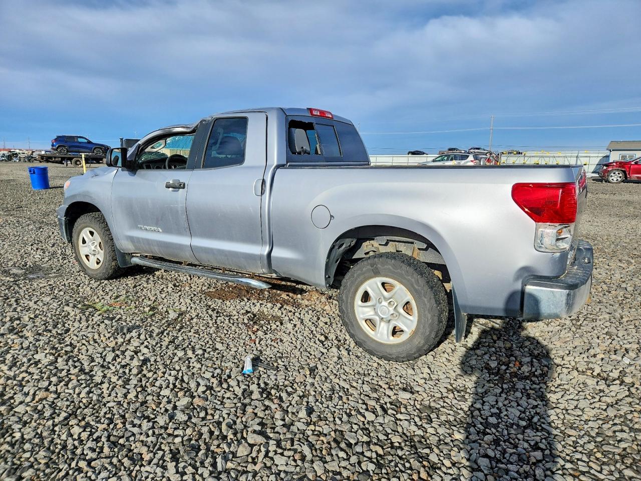 2013 TOYOTA TUNDRA DOUBLE CAB SR5 photo 2