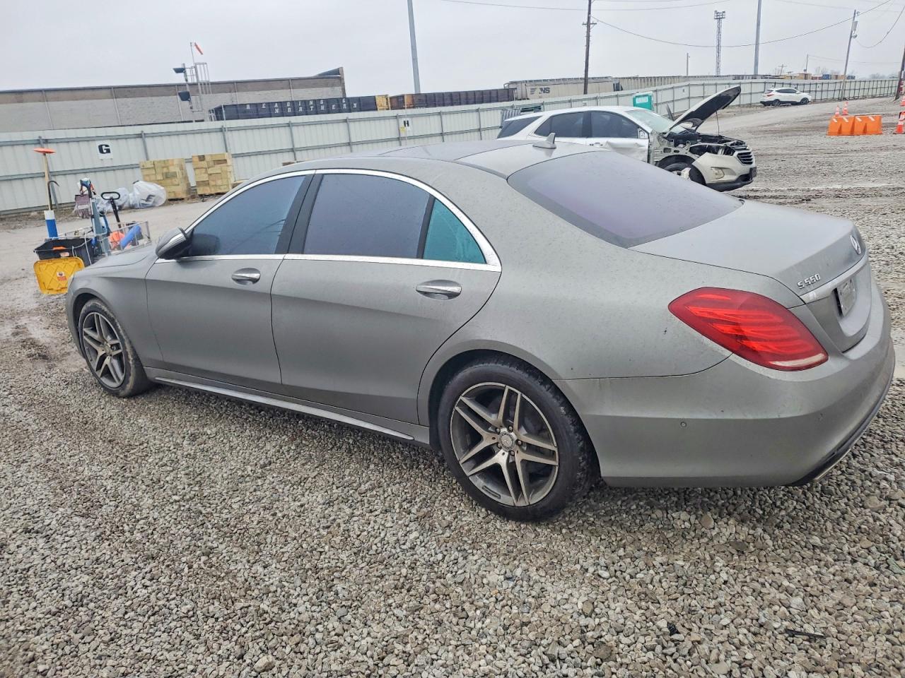 2015 MERCEDES-BENZ S 550 photo 2