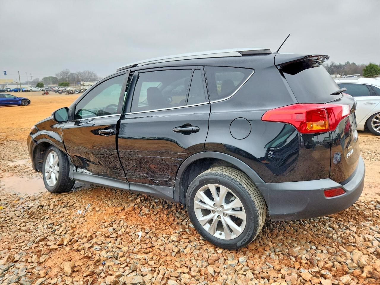 2014 TOYOTA RAV4 LIMITED photo 2