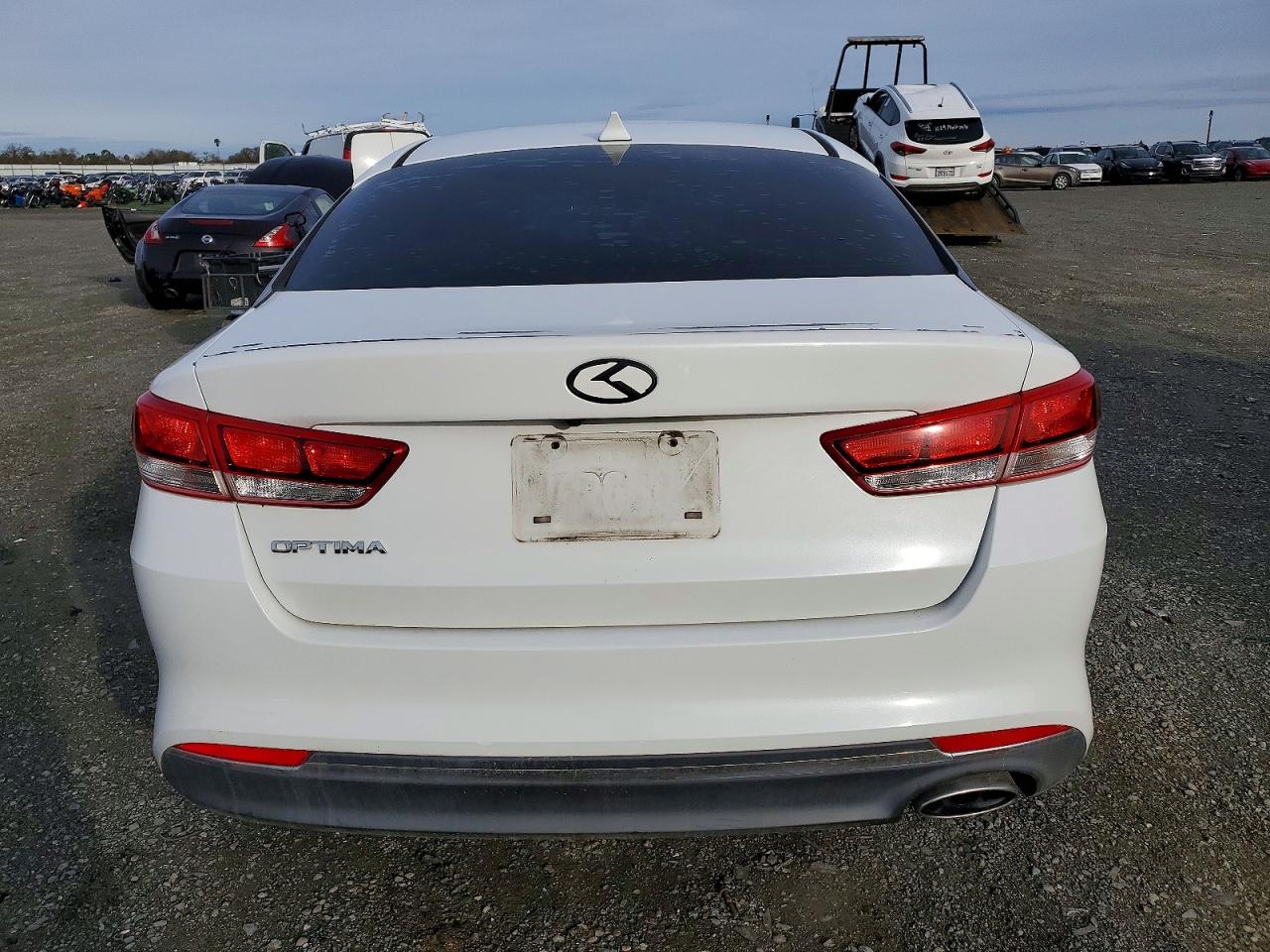 2016 KIA OPTIMA LX photo 6