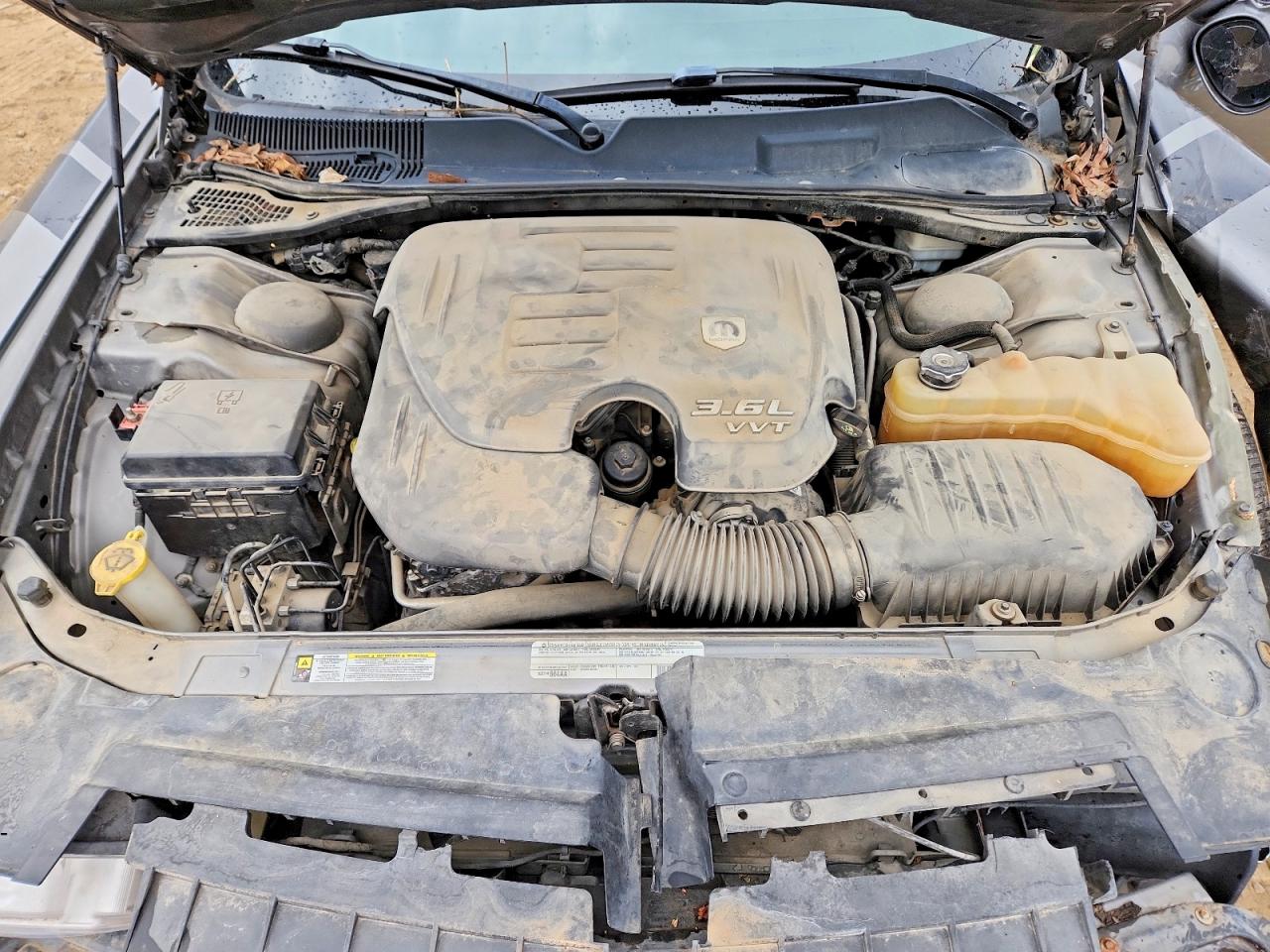 2012 DODGE CHALLENGER SXT photo 11