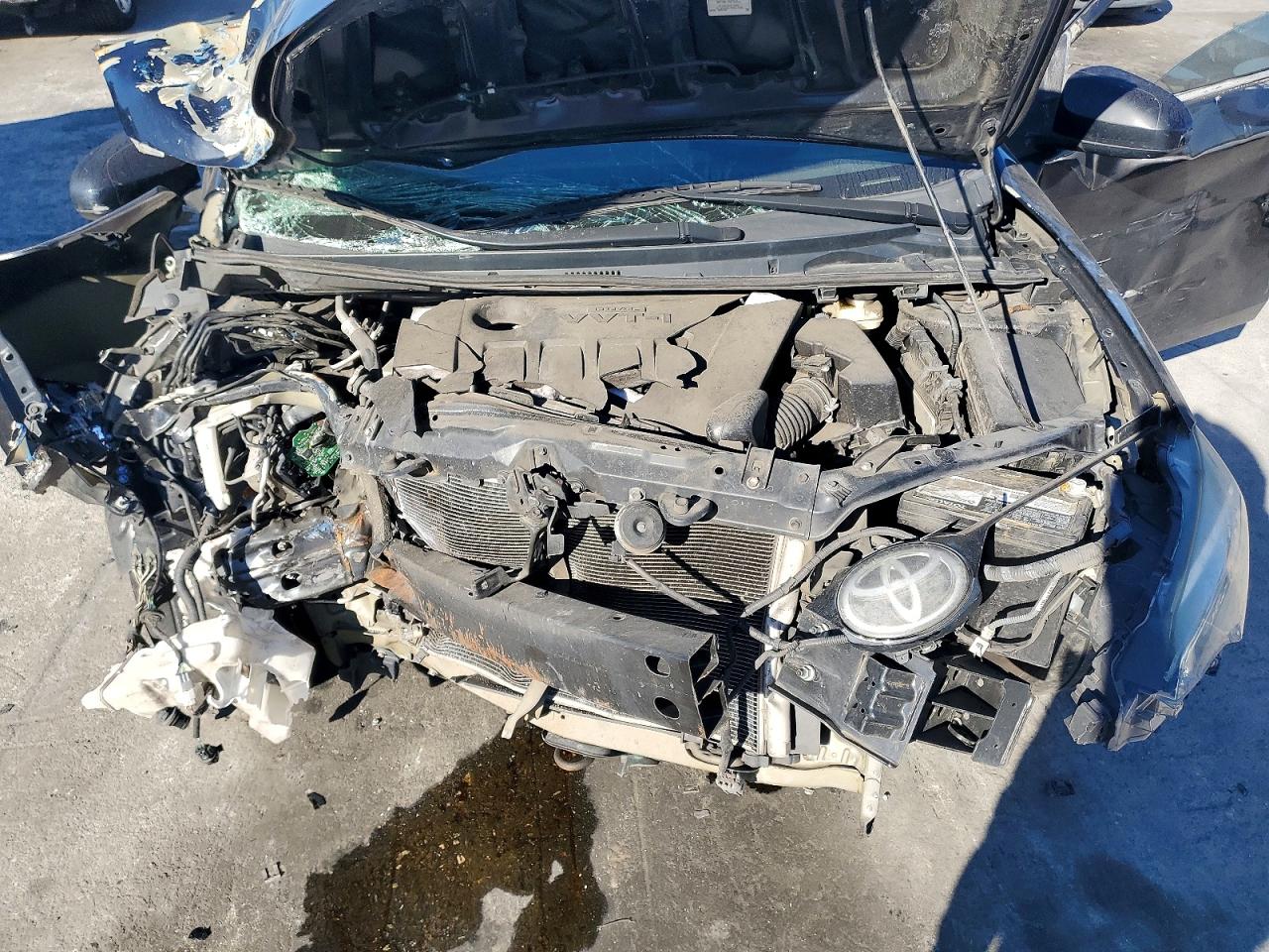 2017 TOYOTA COROLLA LE photo 11